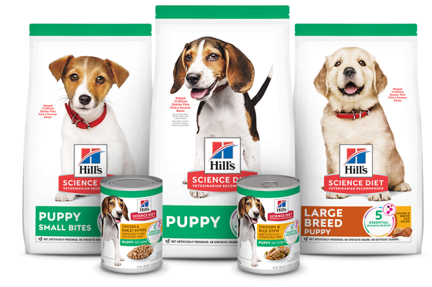 Trois sacs de nourriture sèche Hill’s Science Diet pour chiots