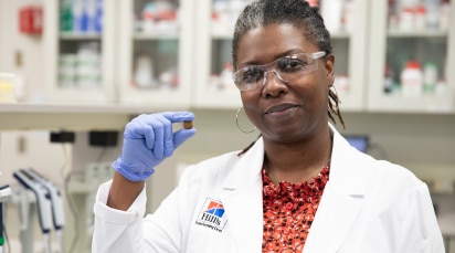 Une femme scientifique